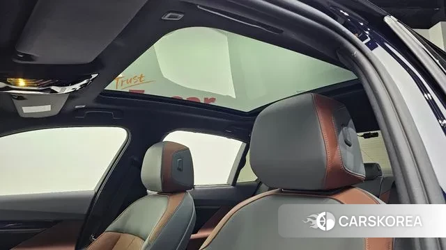 BMW 5 Series (G60) id 3745138 из Кореи 9