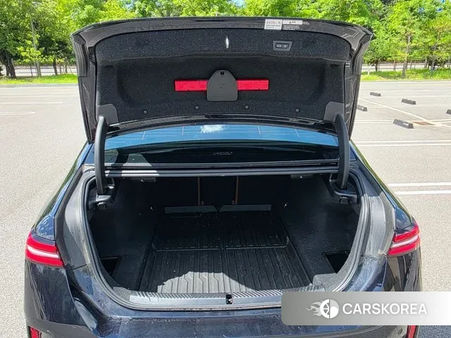 BMW 5 Series (G60) id 2883727 из Кореи 9