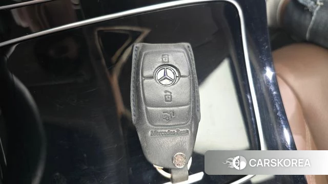 Mercedes-Benz E-Class W213 id 4722342 из Кореи 9