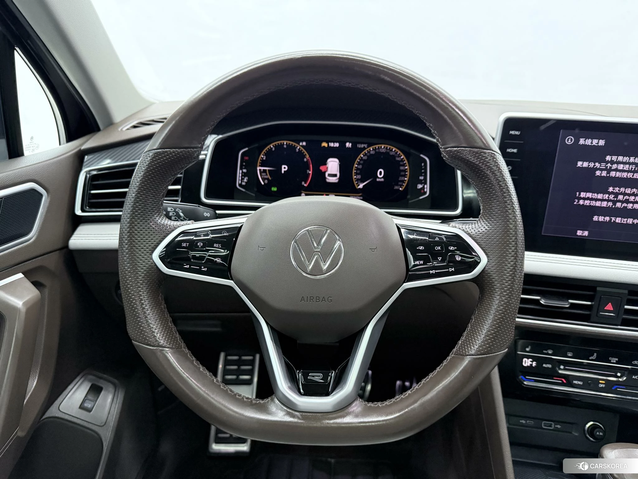 Volkswagen Tiguan L id 4426745 из Китая 9