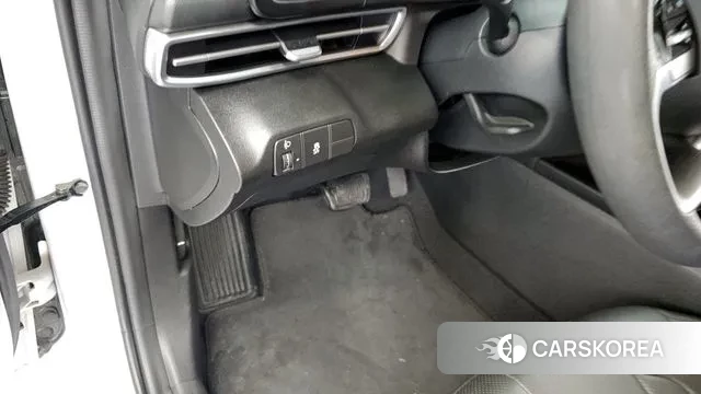 Hyundai The New Avante (CN7) id 3052848 из Кореи 9