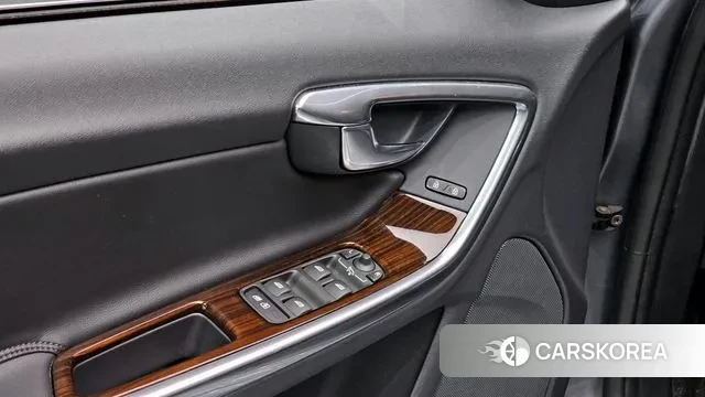 Volvo S60 id 3345308 из Кореи 9