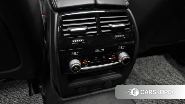 BMW 5 Series (G30) id 4390577 из Кореи 9