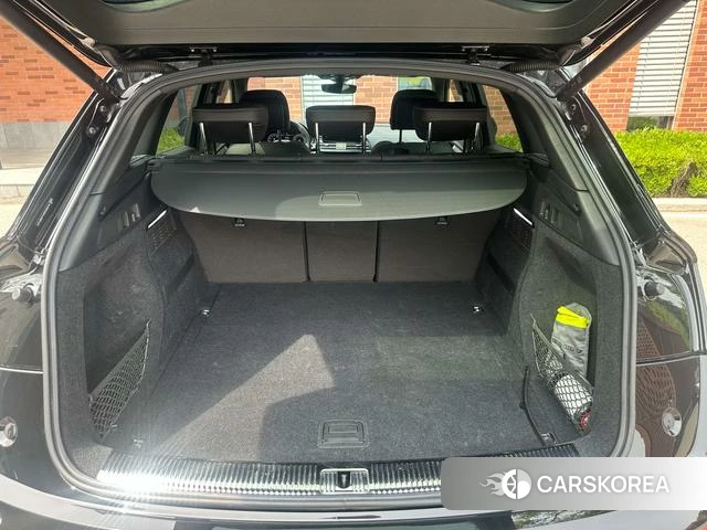 Audi Q5L id 4291562 из Китая 9