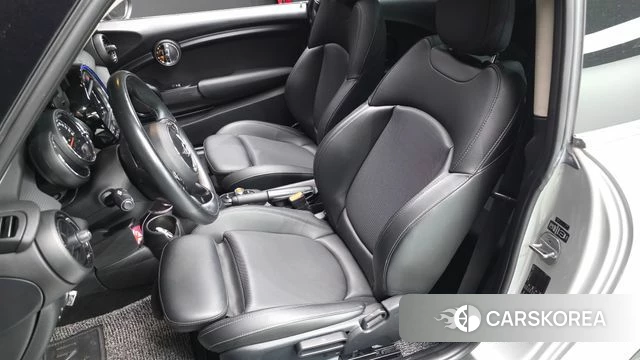 Mini Cooper D id 4384873 из Кореи 9