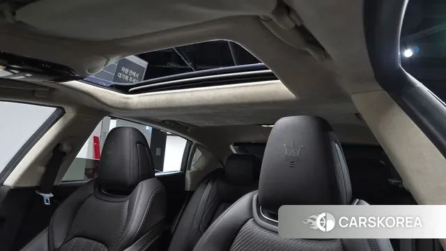 Maserati Quattroporte id 3530301 из Кореи 9