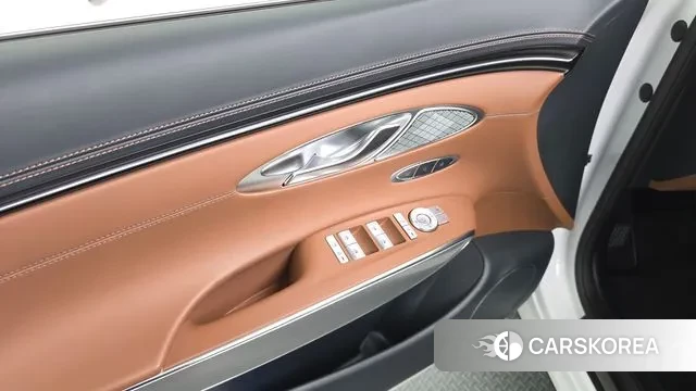 Genesis GV70 id 3042756 из Кореи 9