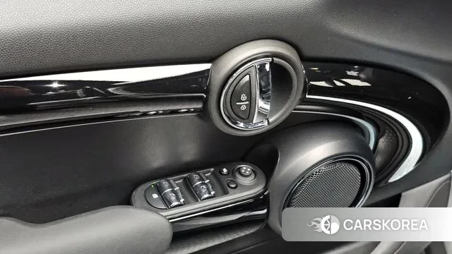 Mini Cooper id 3696198 из Кореи 9