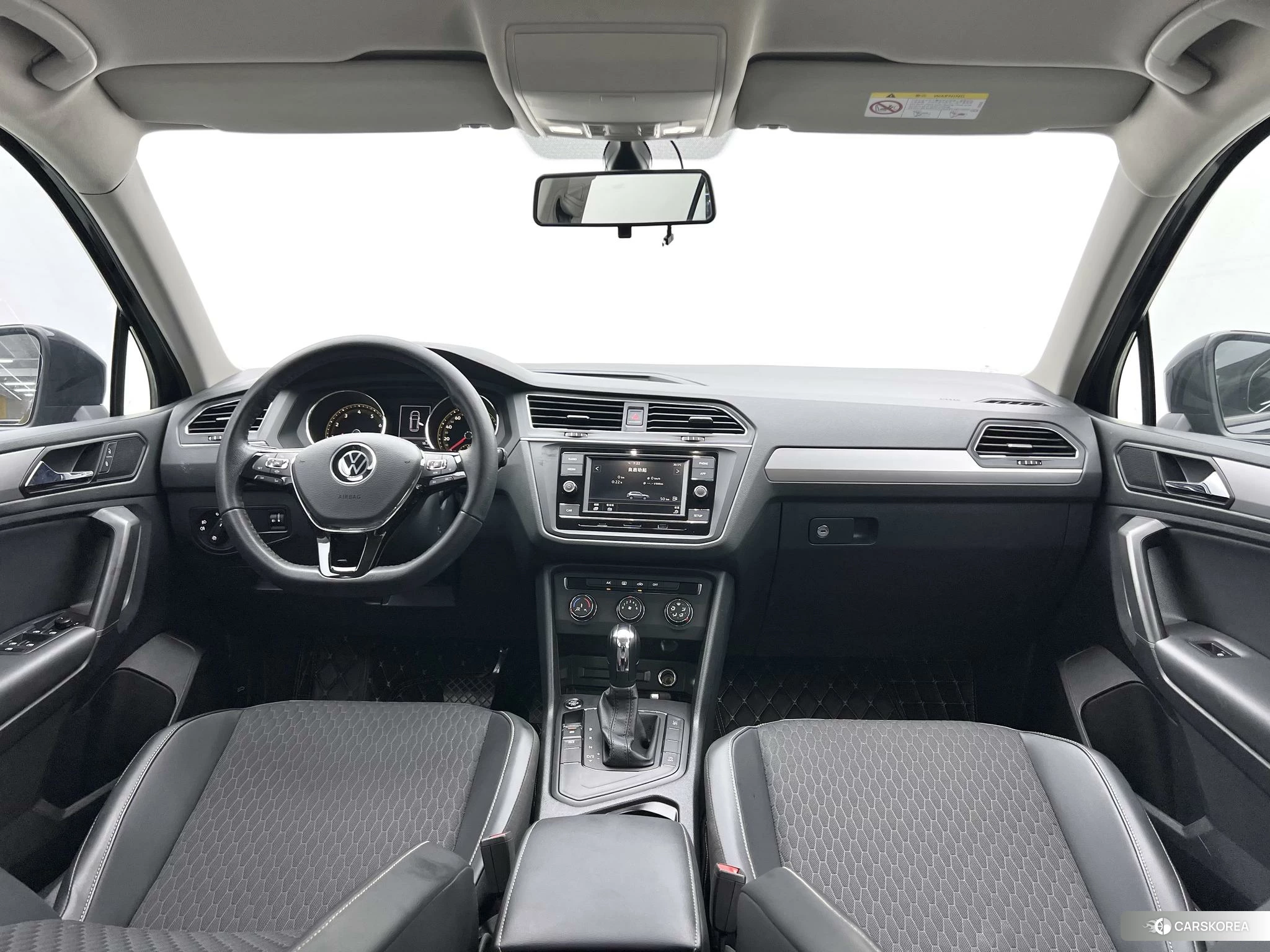Volkswagen Tiguan L id 4498975 из Китая 9