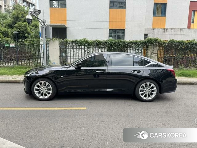 Cadillac CT5 id 4216388 из Китая 9