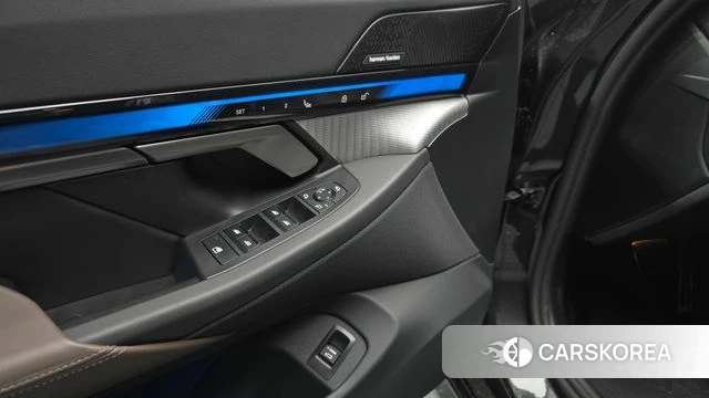 BMW 5 Series (G60) id 3850192 из Кореи 9