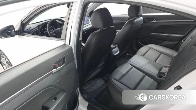 Hyundai Avante AD id 4318180 из Кореи 9