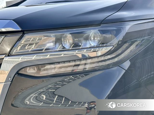 Toyota Elfa id 4272871 из Китая 9