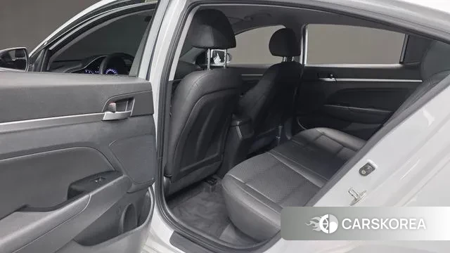 Hyundai The New Avante AD id 3601976 из Кореи 9