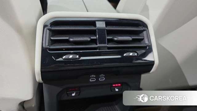 BMW 5 Series (G60) id 4578478 из Кореи 9
