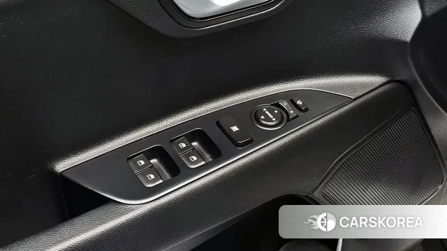 Kia Stonic id 3698739 из Кореи 9