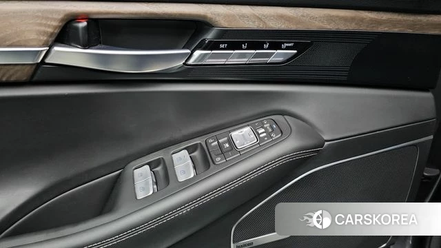Genesis G90 id 4482656 из Кореи 9