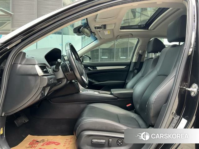 Honda Accord id 4314799 из Китая 9