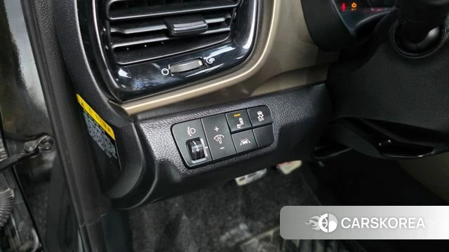 Kia Stonic id 4465754 из Кореи 9