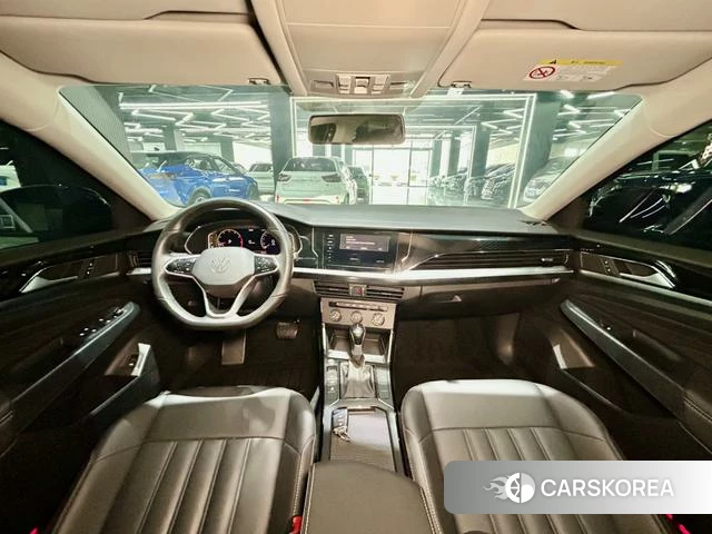 Volkswagen Passat id 4258664 из Китая 9