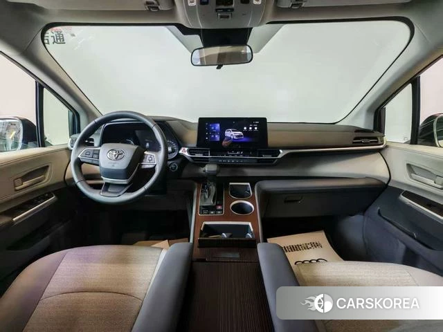 Toyota Saina id 4353337 из Китая 9