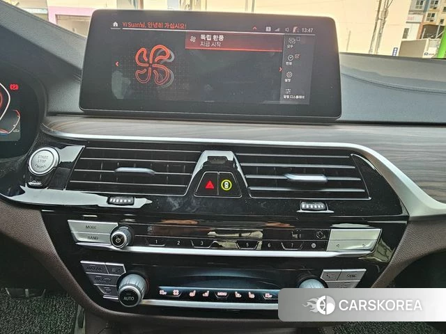 BMW 5 Series (G30) id 3807762 из Кореи 9