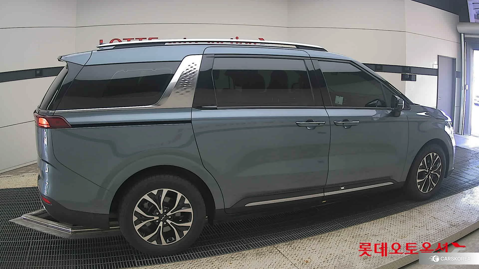 Kia Carnival id 4669077 из Кореи 9