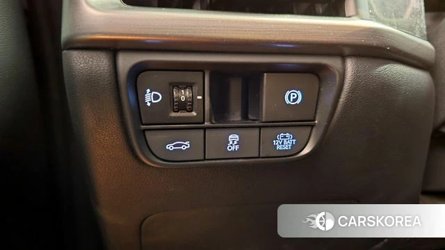 Hyundai Grandeur Hybrid (GN7) id 4354816 из Кореи 9