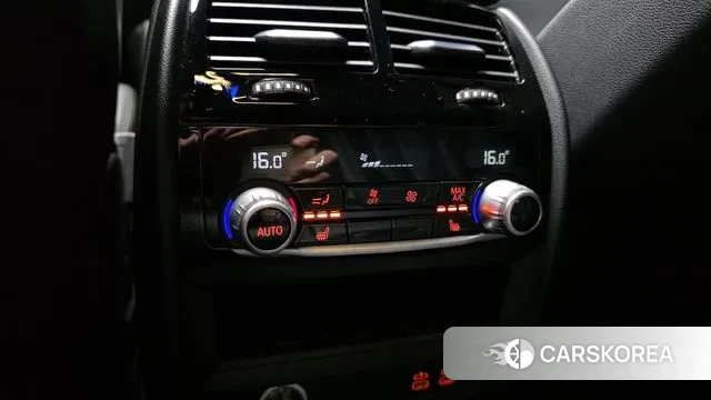 BMW 5 Series (G30) id 3422796 из Кореи 9