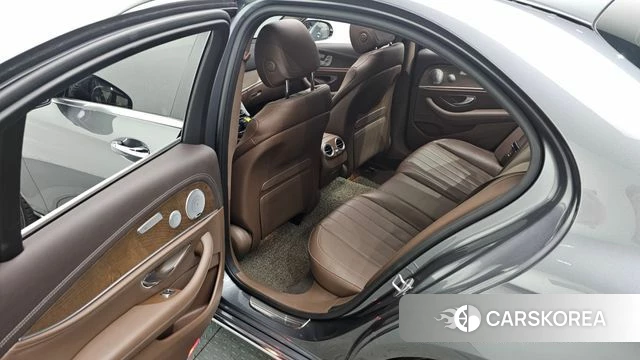 Mercedes-Benz E-Class W213 id 4582053 из Кореи 9