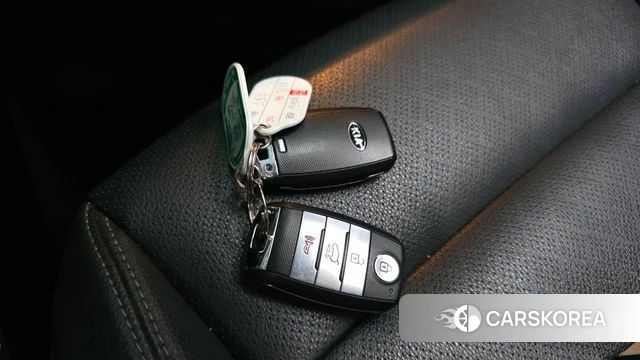 Kia Stonic id 4403508 из Кореи 9