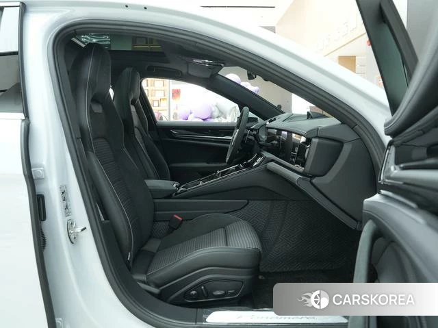 Porsche Panamera id 3920495 из Китая 9