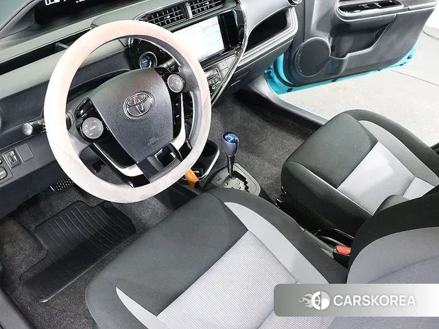 Toyota Prius C id 3254437 из Кореи 9