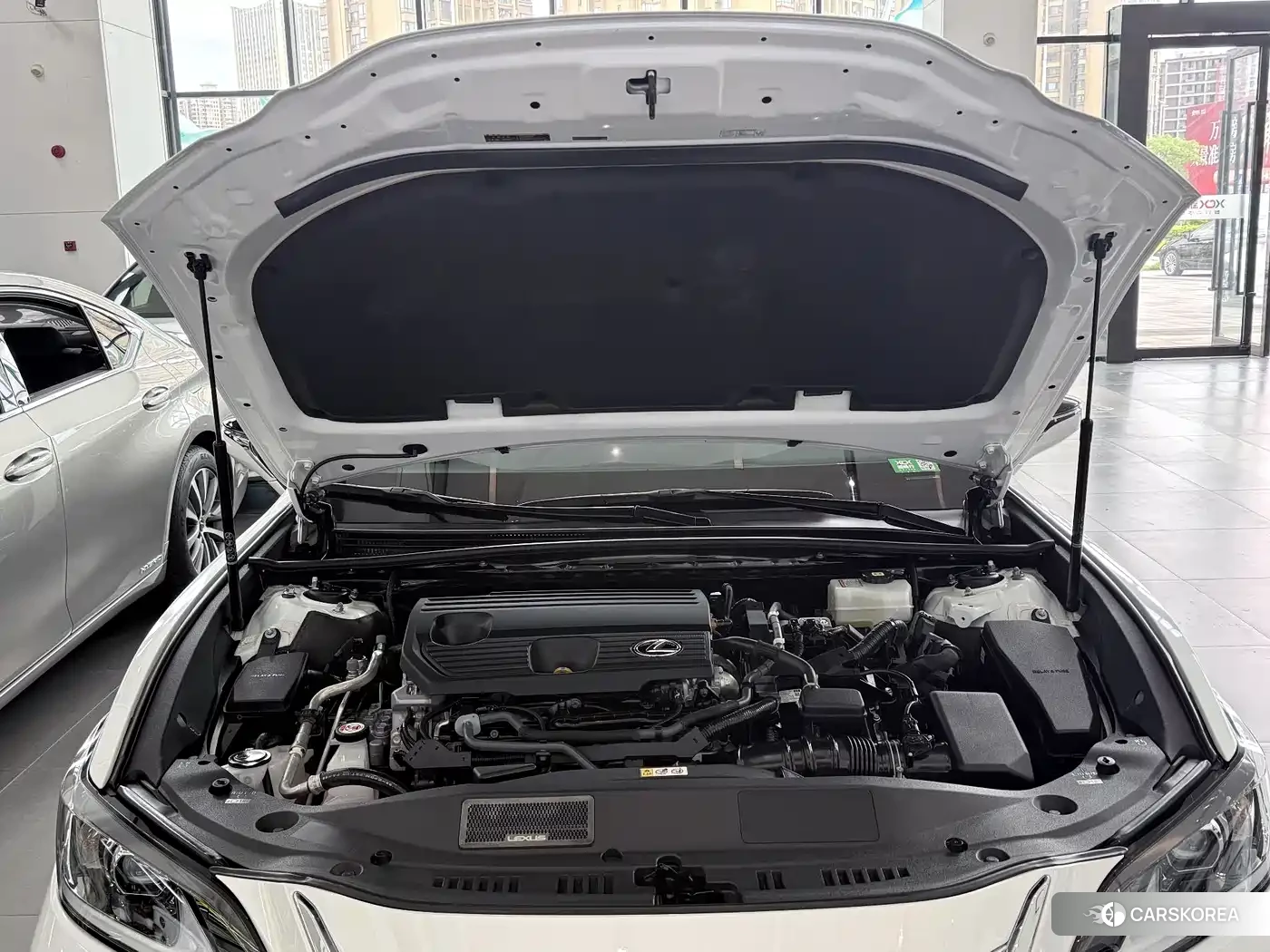Lexus ES id 4576556 из Китая 9