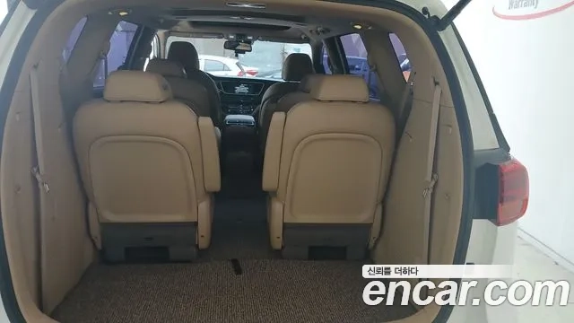 Kia The New Carnival id 2912636 из Кореи 9