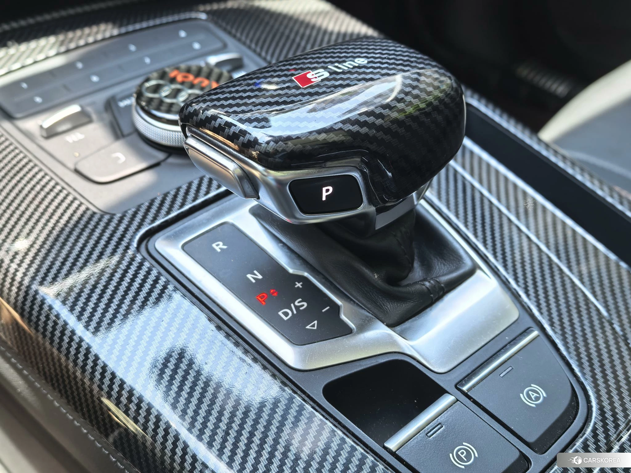 Audi Q5L id 4440872 из Китая 9