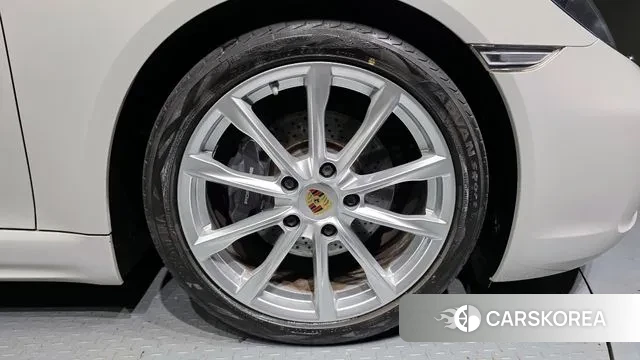 Porsche 718 Boxster id 2979700 из Кореи 9