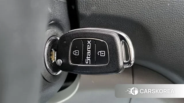 Hyundai The New Grand Starex id 3608169 из Кореи 9