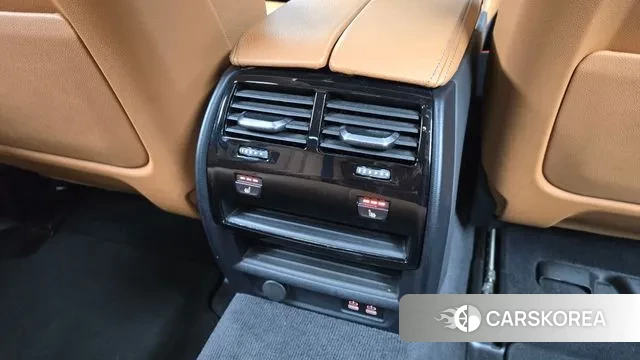 BMW 5 Series (G30) id 3335550 из Кореи 9