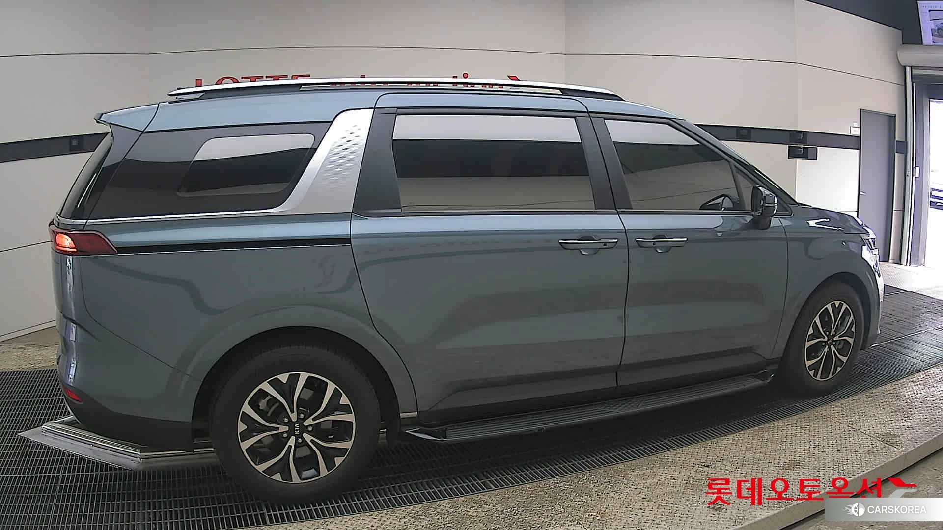 Kia Carnival id 3875723 из Кореи 9