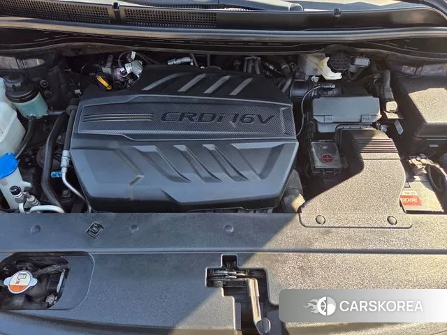 Kia The New Carnival id 3578382 из Кореи 9