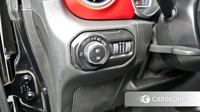 Jeep Wrangler (JL) id 3741754 из Кореи 9