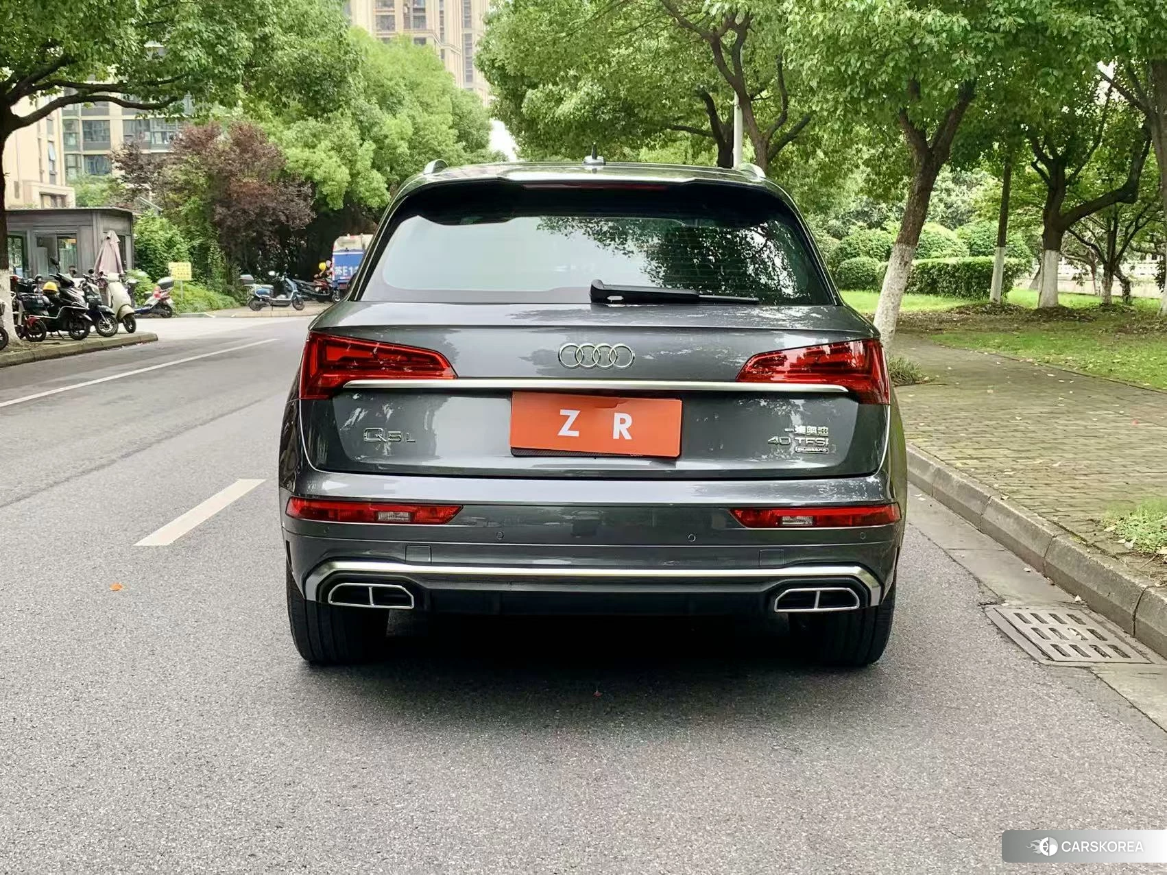 Audi Q5L id 4486360 из Китая 9