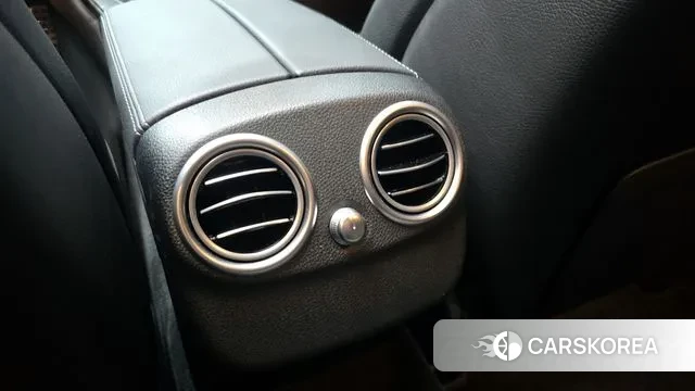 Mercedes-Benz C-Class W205 id 3646214 из Кореи 9