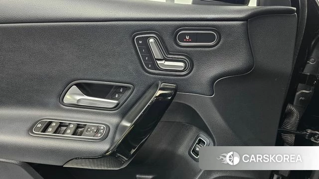 Mercedes-Benz A-Class W177 id 4495963 из Кореи 9
