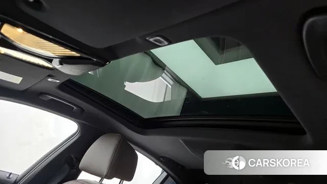 BMW 5 Series (G30) id 2993439 из Кореи 9