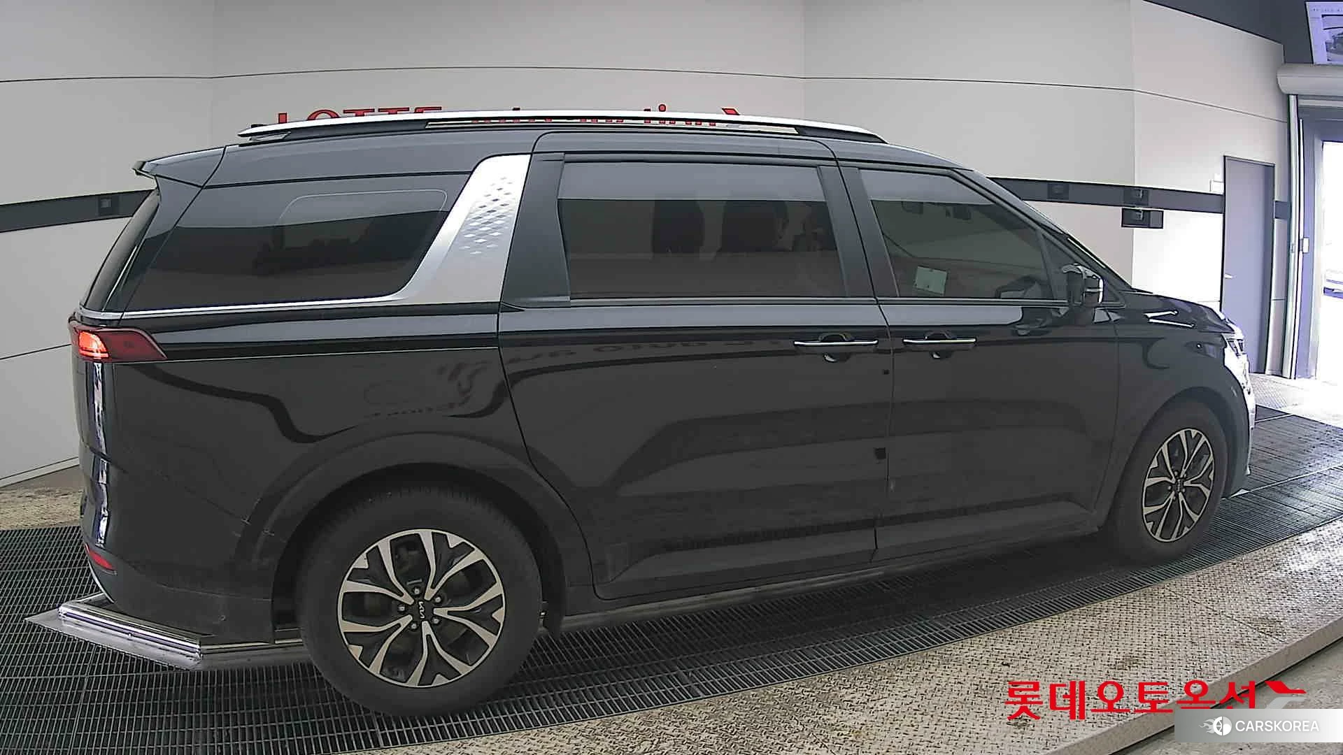 Kia Carnival id 3888413 из Кореи 9