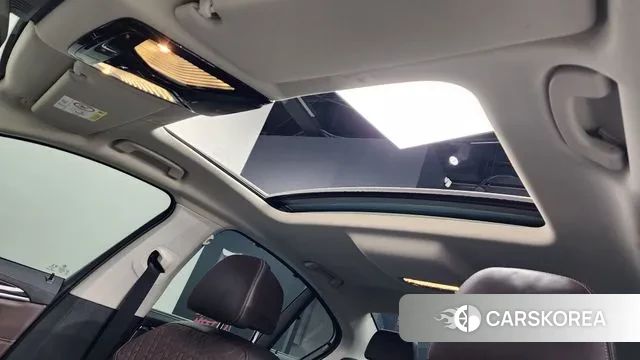 BMW 5 Series (G30) id 3707396 из Кореи 9