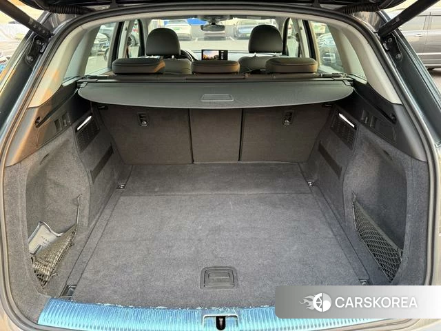 Audi Q5L id 4307771 из Китая 9