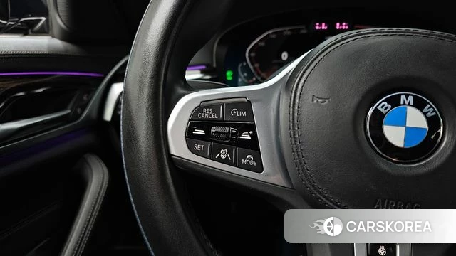 BMW 5 Series (G30) id 3859413 из Кореи 9